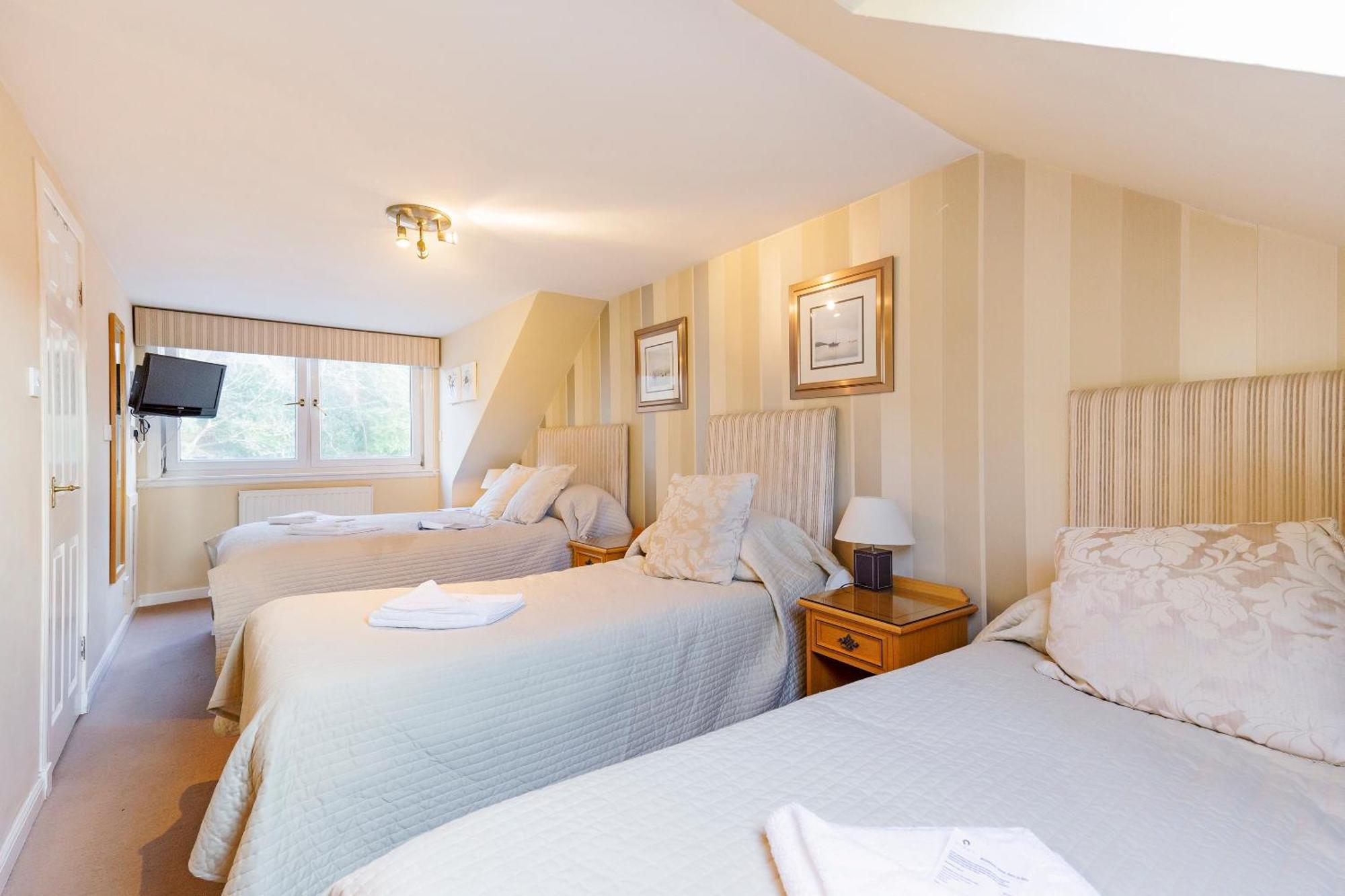 Arden Guest House, Craigmillar Castle Edimburgo Esterno foto