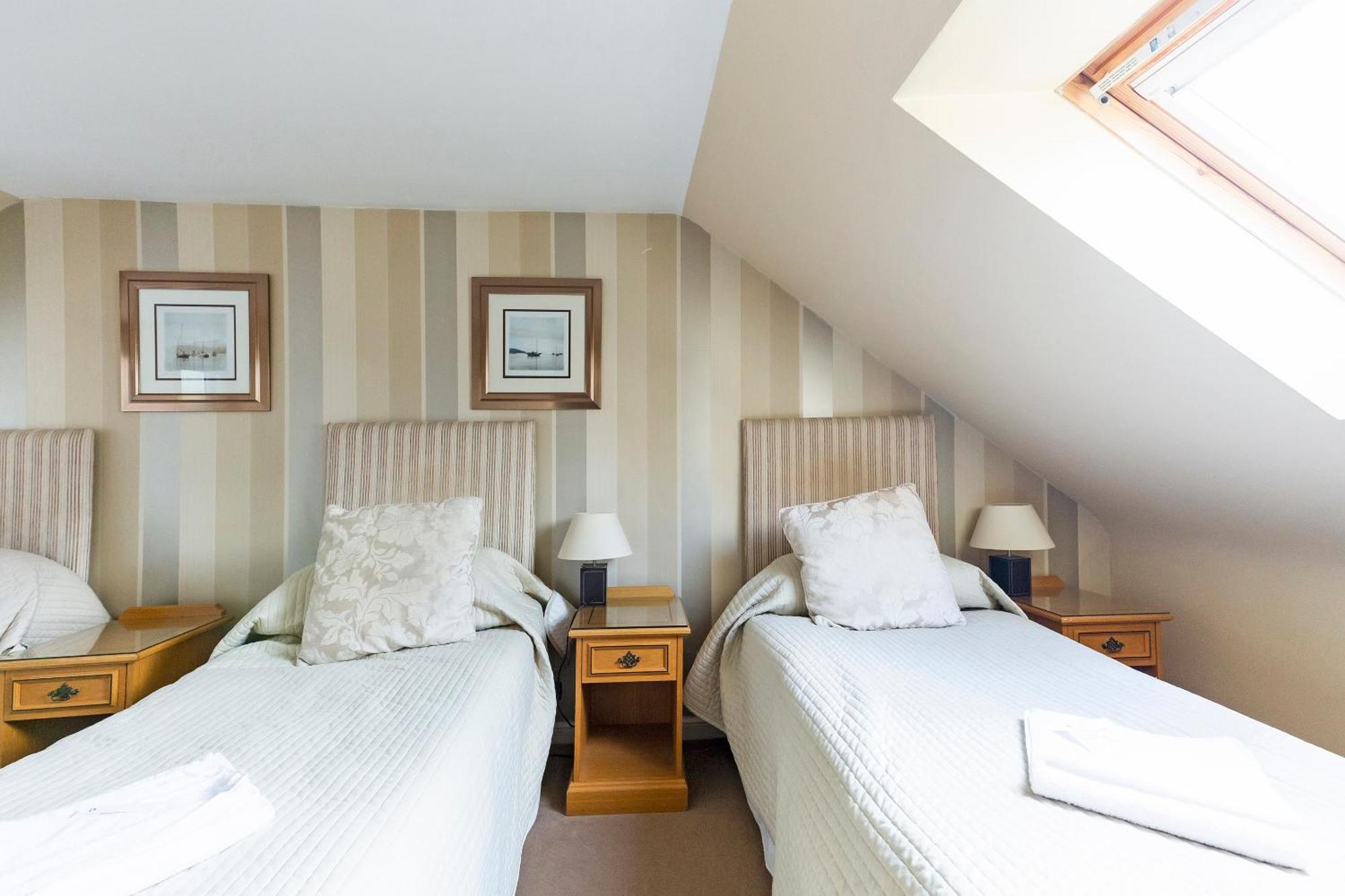Arden Guest House, Craigmillar Castle Edimburgo Esterno foto