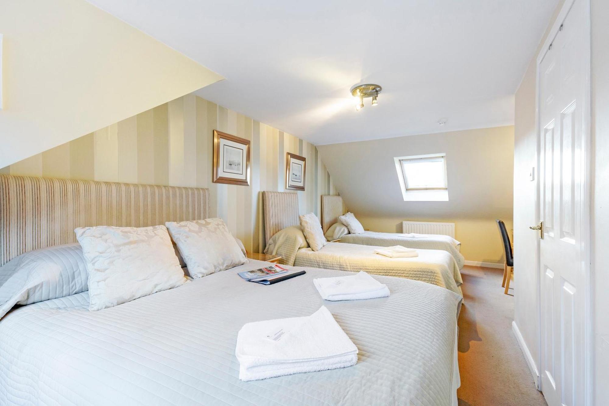 Arden Guest House, Craigmillar Castle Edimburgo Esterno foto
